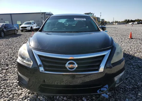 2013 Nissan Altima 2.5 from USA, damaged, VIN 1N4AL3AP4DC916814